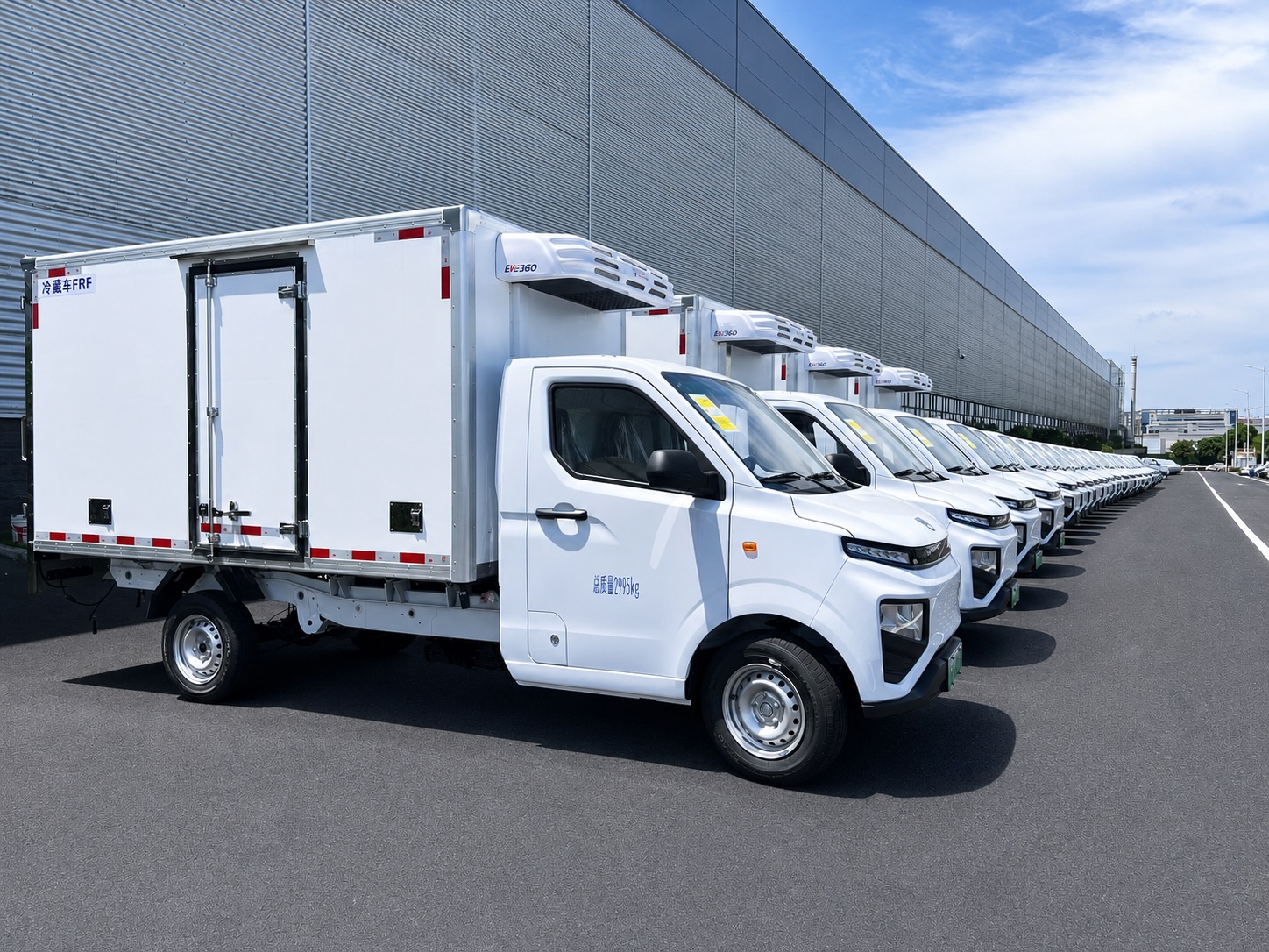 Electric box truck